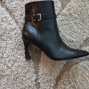 Unisa Black Heeled Boots with Buckle